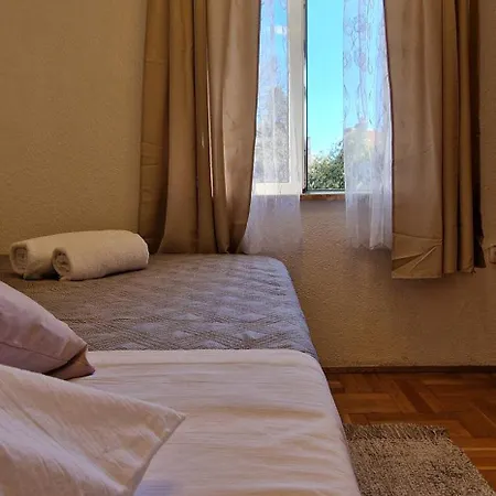 Gem Old Town Center Apartment *