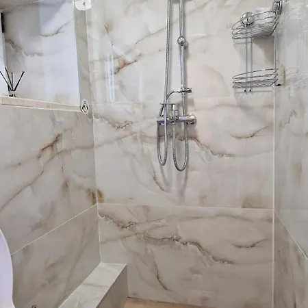 Gem Old Town Center Apartment *