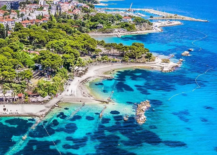 Gem Old Town Center Apartment